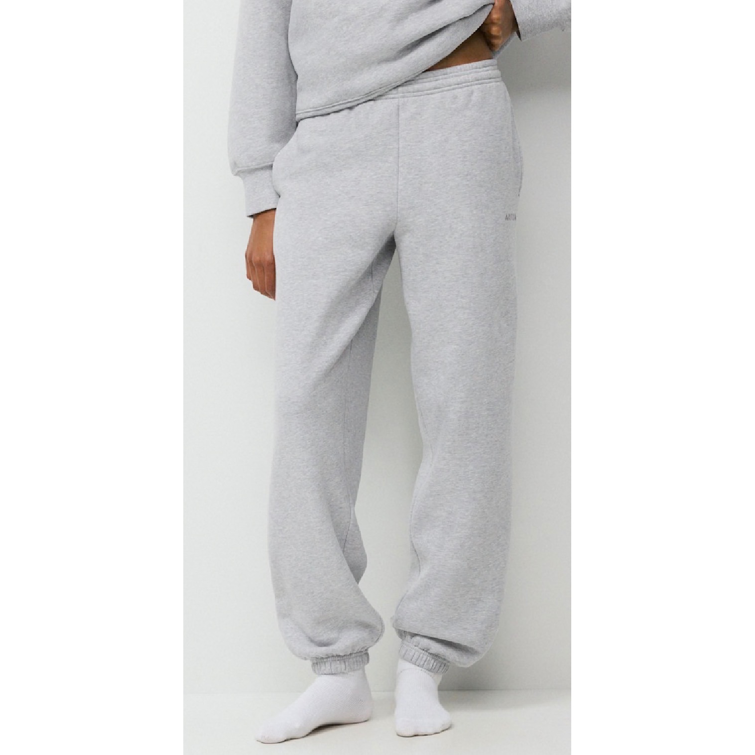 Aritzia Tna Cozy Fleece Boyfriend Jogger Sweatpants Heather Gray Small S